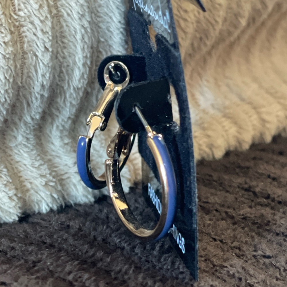 Gold and Blue Hoop Earrings โ Taramanda - Picture 4 of 11